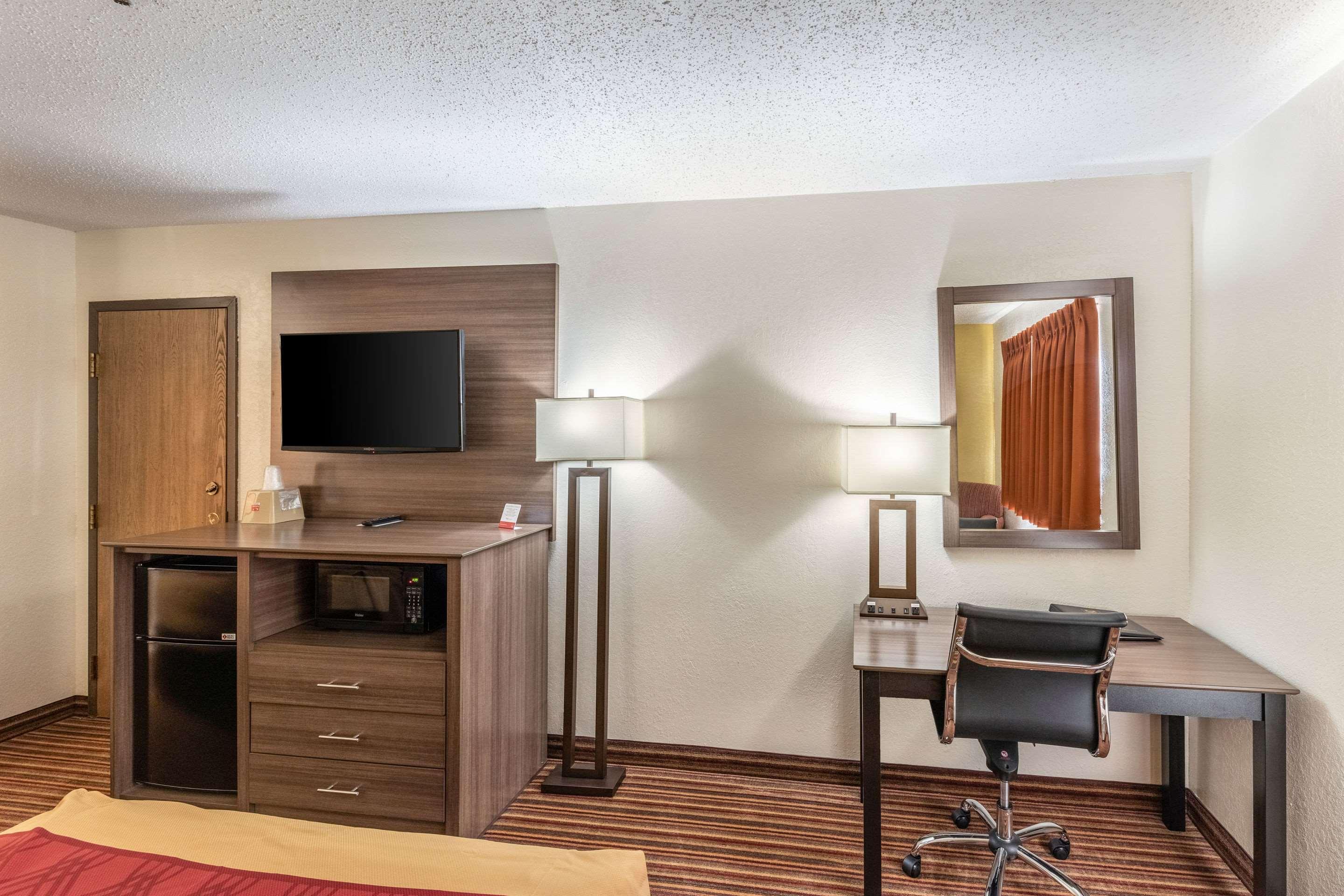 Econo Lodge Inn & Suites Мак-Кінні Екстер'єр фото
