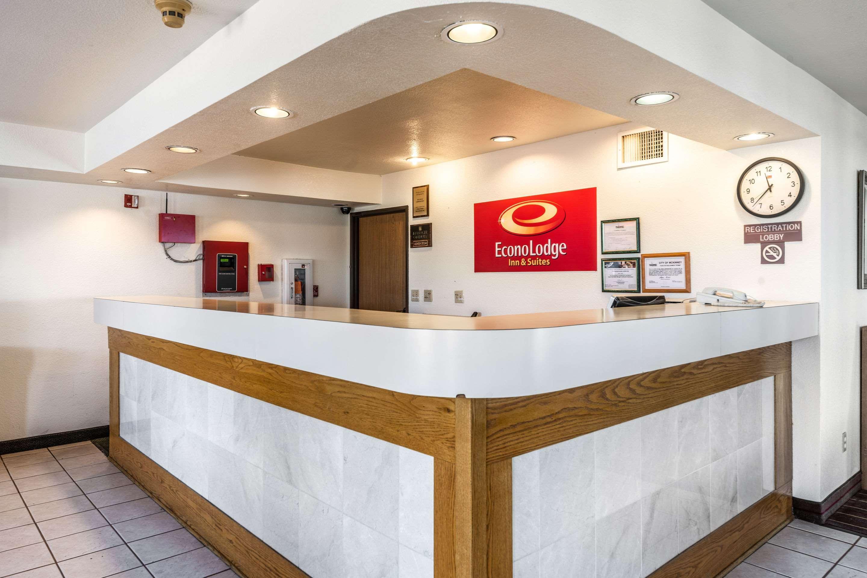 Econo Lodge Inn & Suites Мак-Кінні Екстер'єр фото