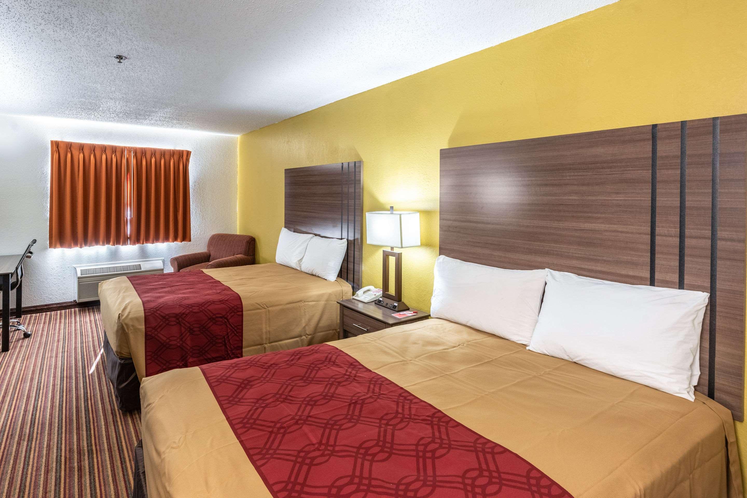 Econo Lodge Inn & Suites Мак-Кінні Екстер'єр фото