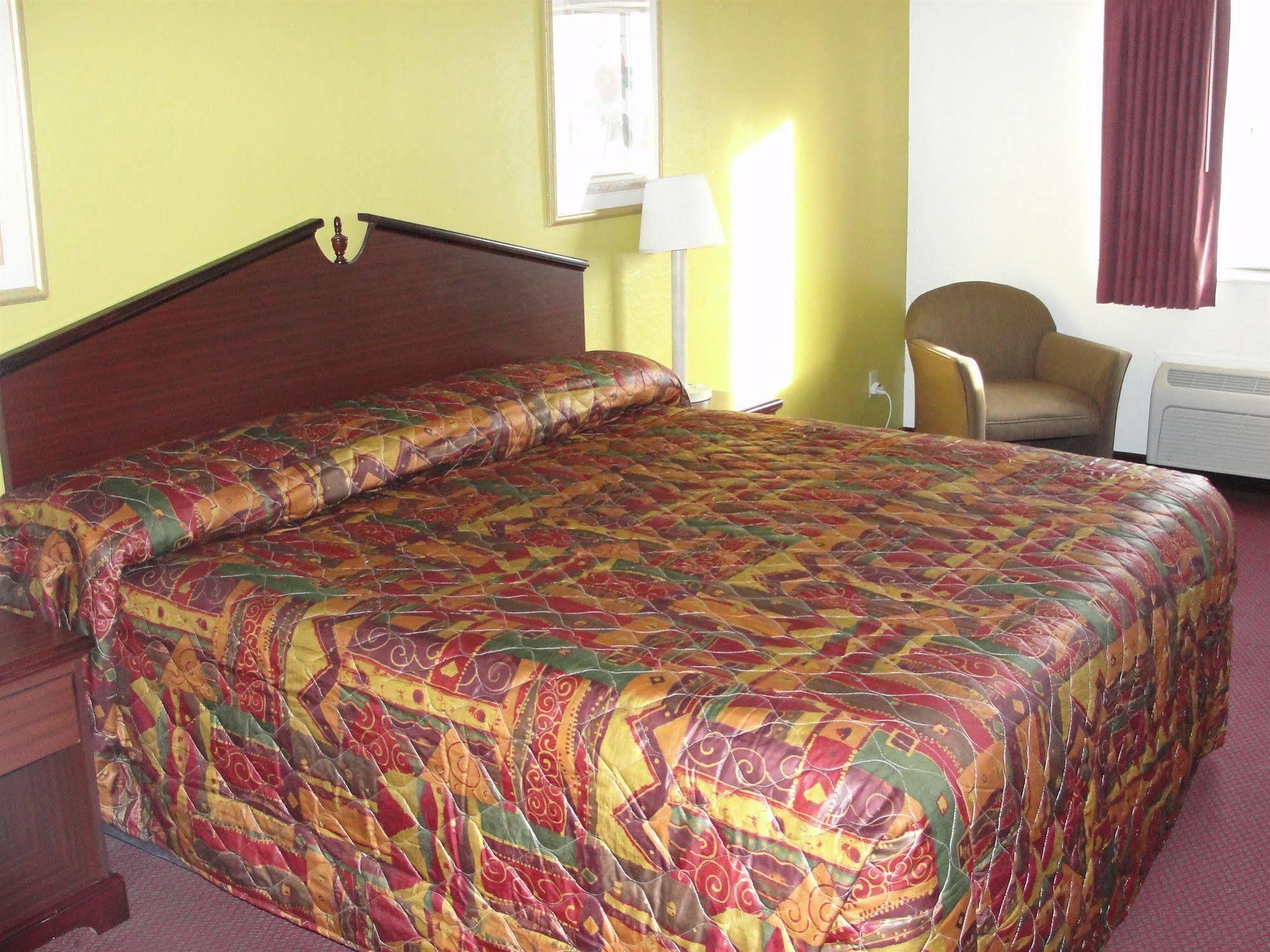 Econo Lodge Inn & Suites Мак-Кінні Екстер'єр фото